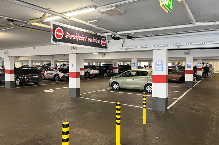130 Parkplätze hat das Parkhaus in der Tiefgarage zu beiten